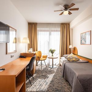 Standard Zimmer mit zwei Einzelbetten